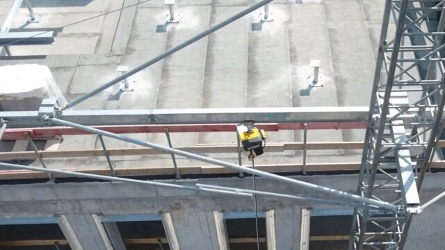 work platform monorail on rooftop