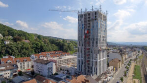 MCWP's with monorail lifting equipment at facade work in Germany